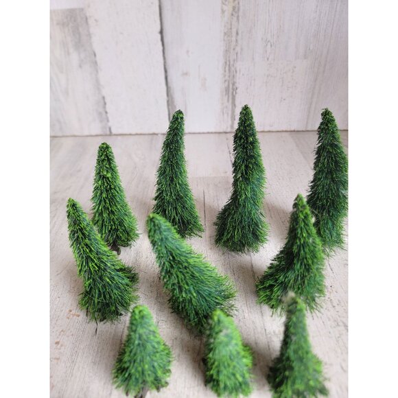 Dept 56 tree green mini pine village accessory Xmas set - Picture 3 of 6